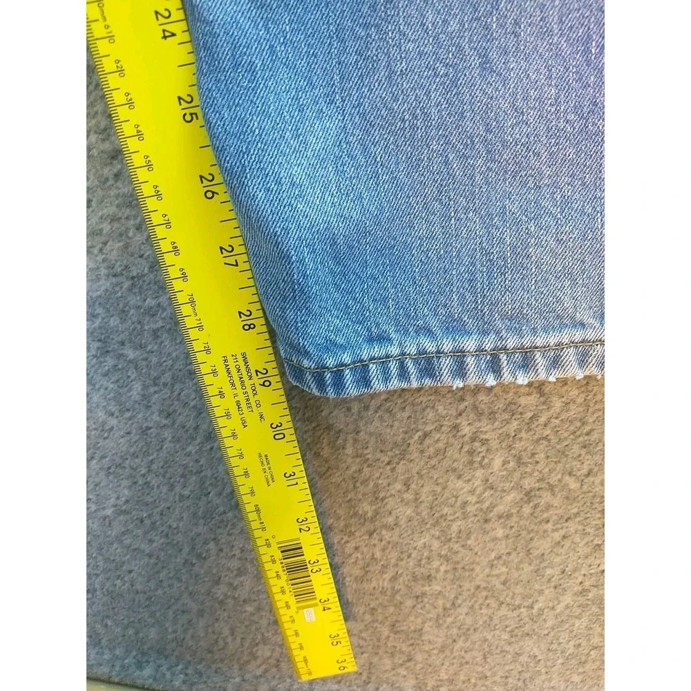 Levis 550 Relaxed Fit Mens Light Wash Blue Denim Jeans W36 L29 Vintage Style